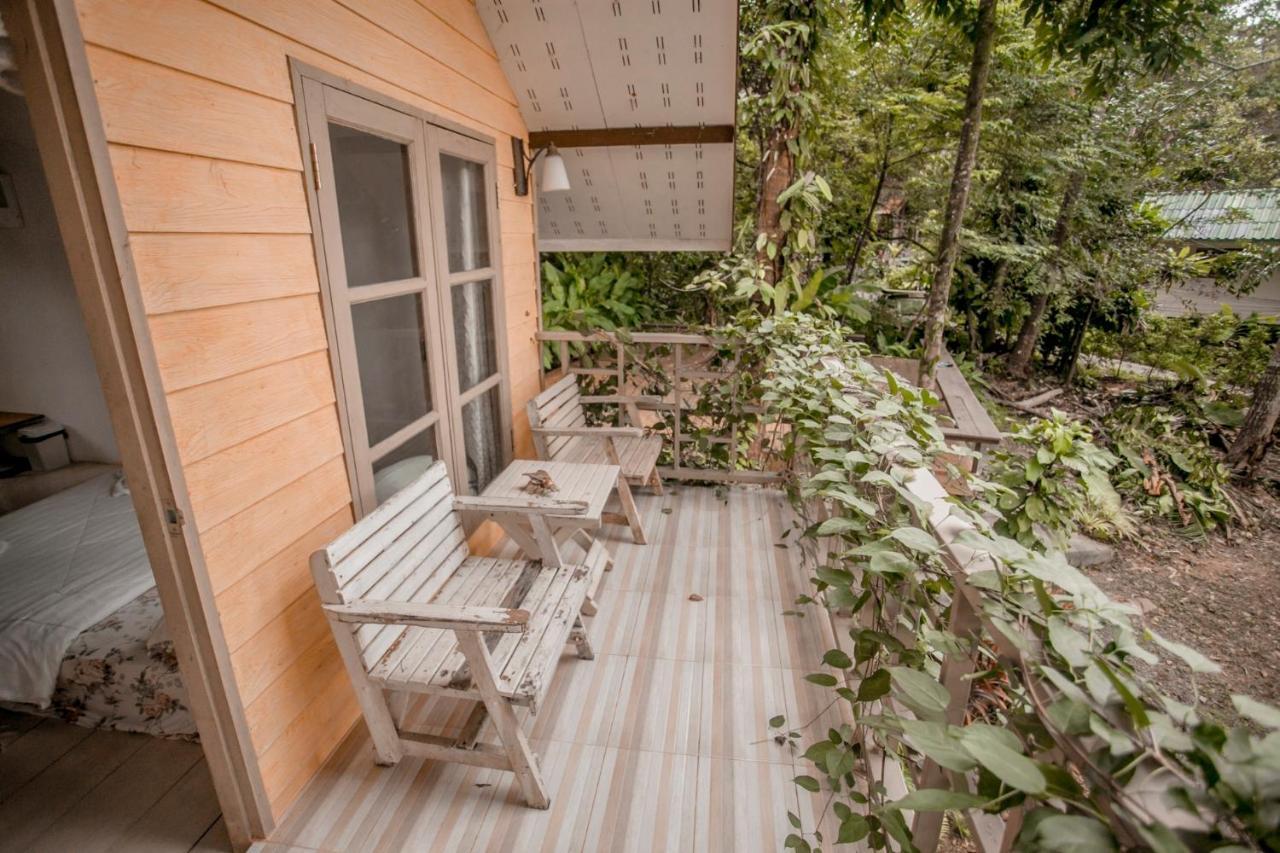 Cozy Huts Hotell Trat Exteriör bild
