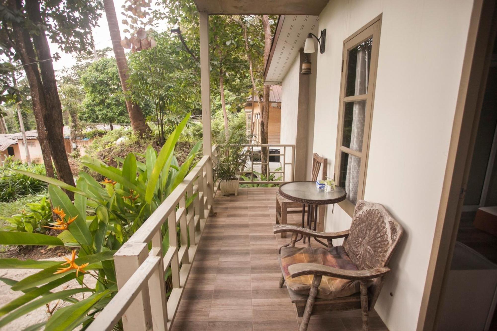 Cozy Huts Hotell Trat Rum bild