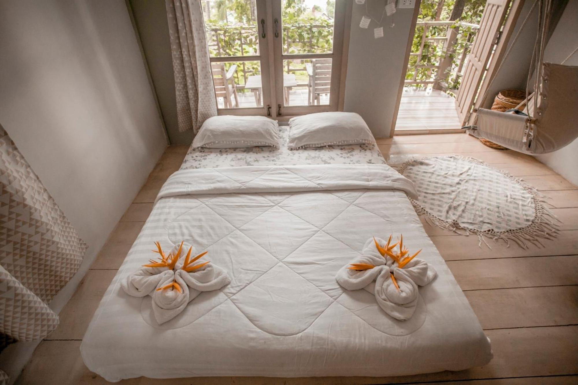 Cozy Huts Hotell Trat Rum bild