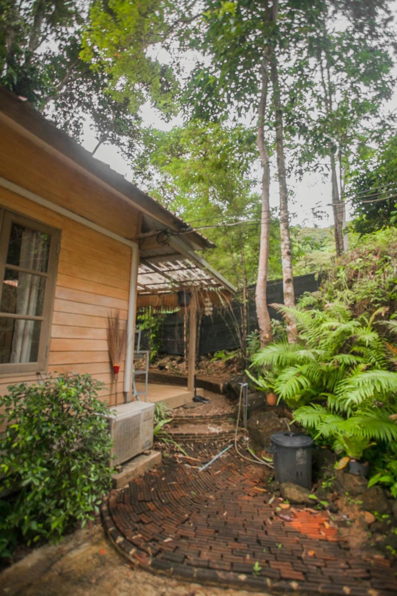 Cozy Huts Hotell Trat Rum bild