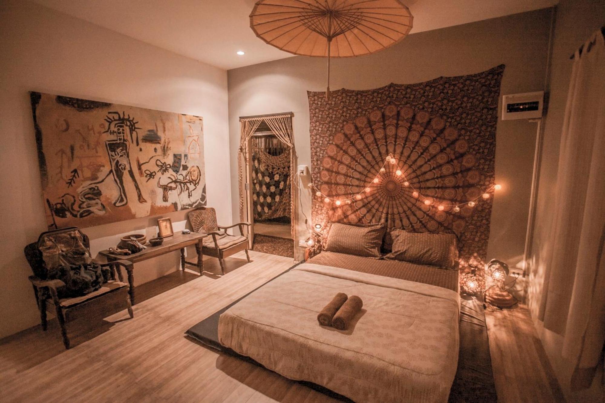 Cozy Huts Hotell Trat Rum bild